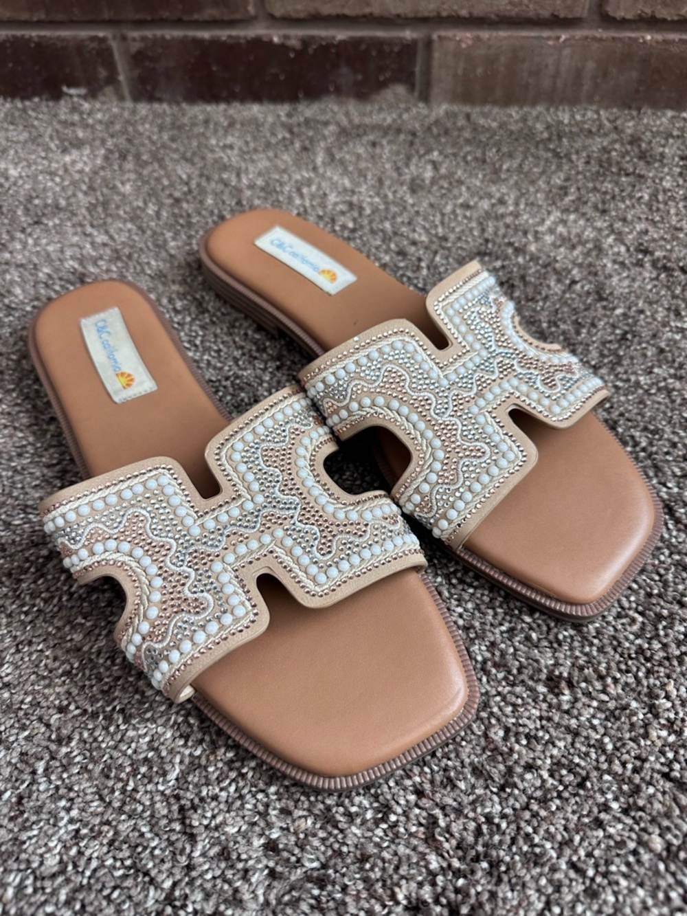 C&C California | Chic Beige Embellished H-Strap Sandals | Size 9 | Excellent